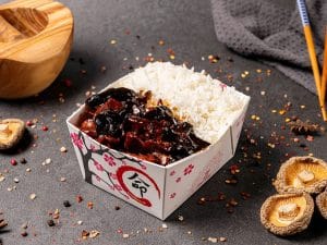 Pui Asian cu urechi de lemn